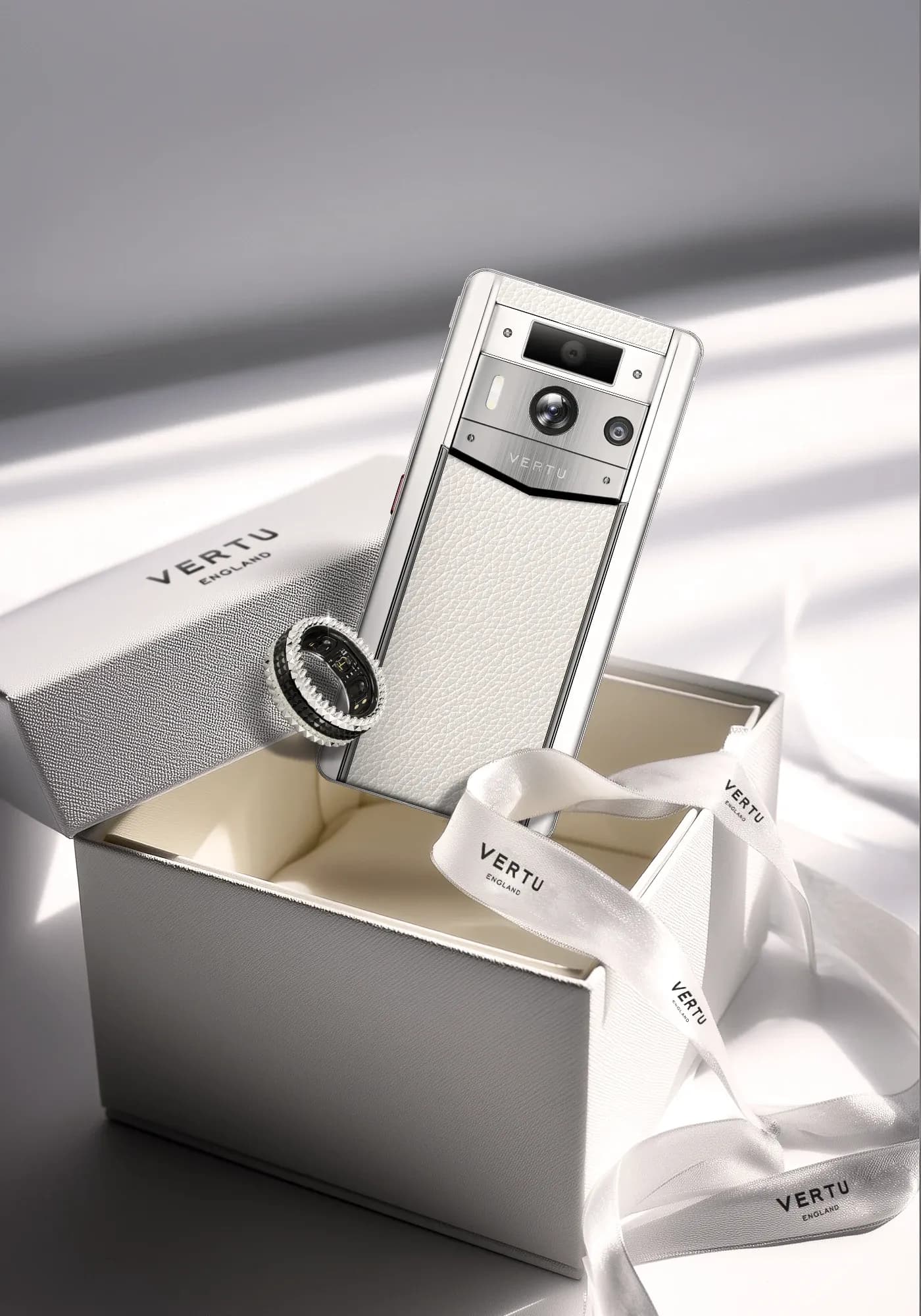 MetaVertu 2 Max Pure White – Elegance Collection / Набор Роскошные Смартфон и Кольцо